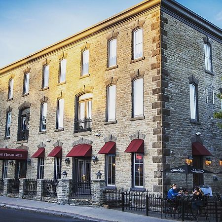 The Grand Hotel Carleton Place エクステリア 写真